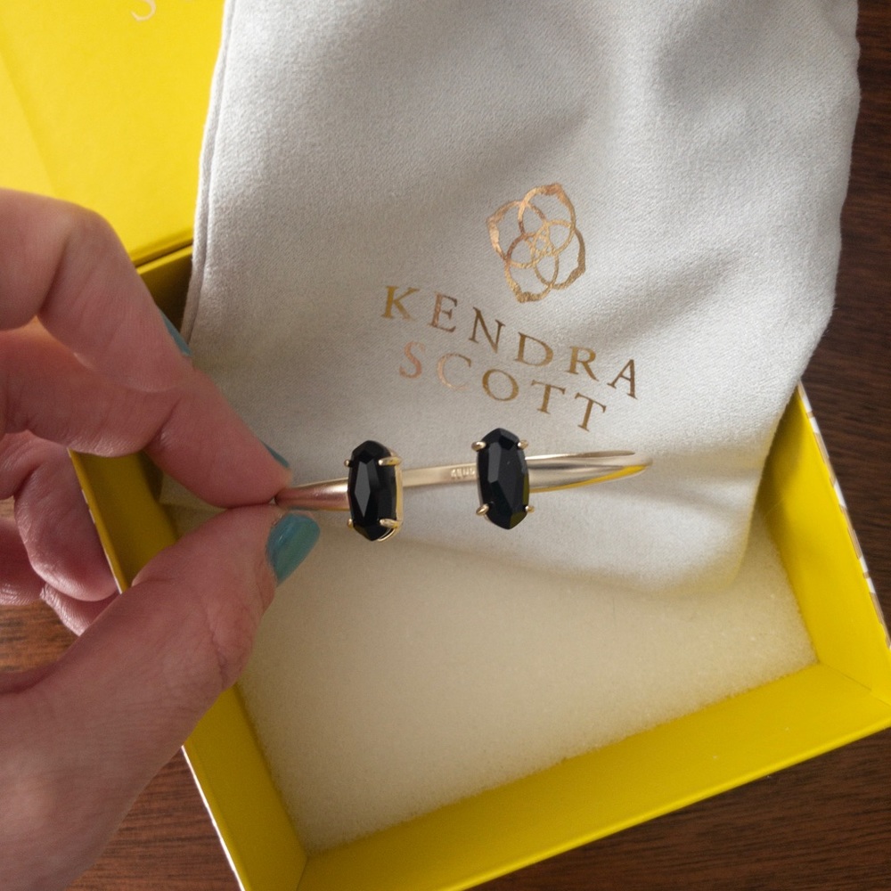 Kendra Scott bracelet
